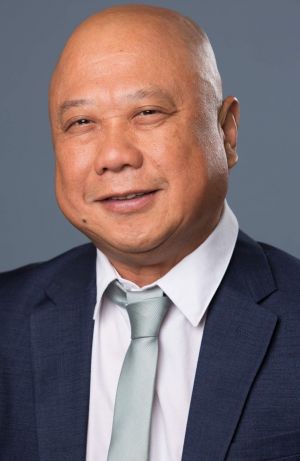 Dr. Dennis Yap